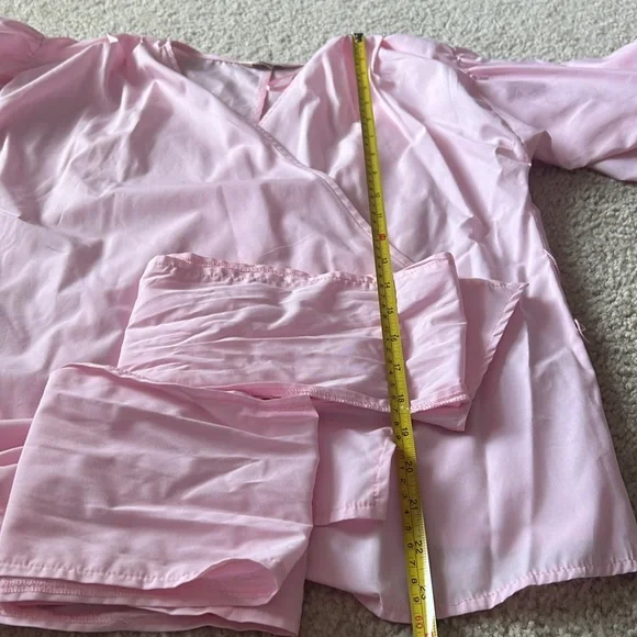 🌸Miss Selfridge🌸 wrap around shirt with puff sleeves🌸 - Picture 12 of 12